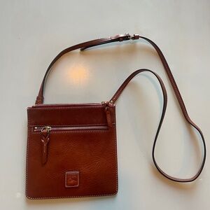 Women’s Dooney & Bourke Brown Leather Crossbody Purse